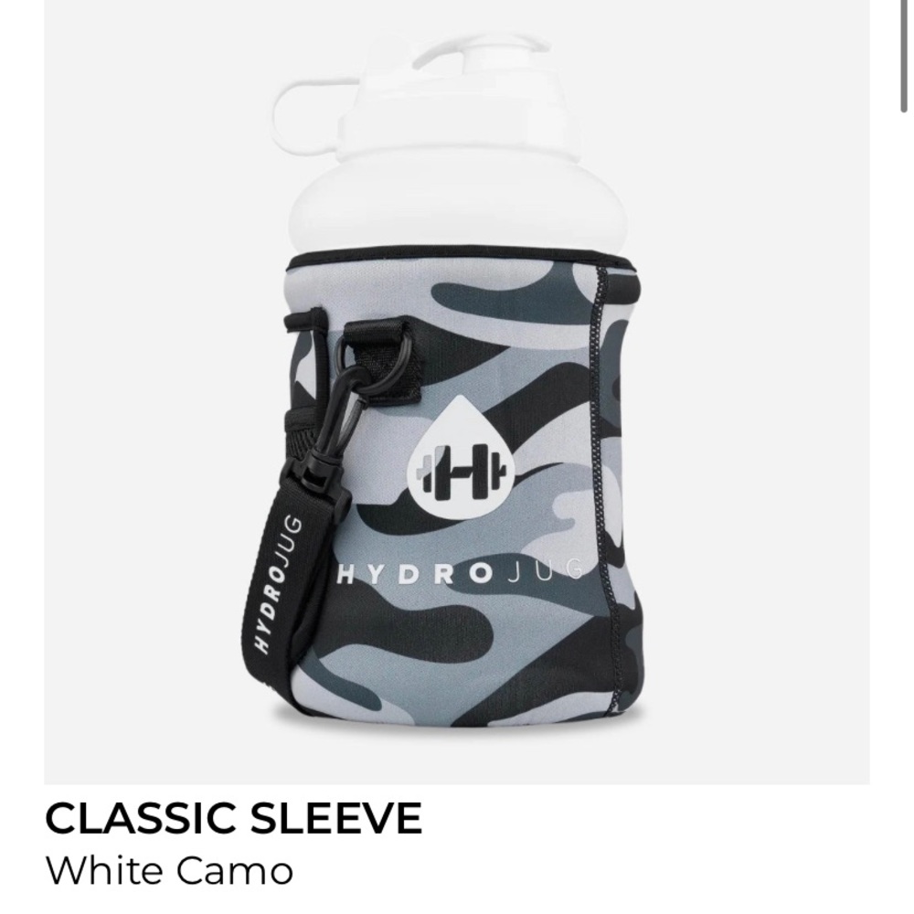 NWT CAMO HYDROJUG SLEEVE (UNOPENED)